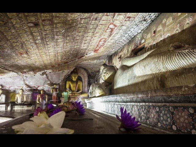 22. Excursión a las cuevas de Dambulla: templos budistas que fascinan a los niños